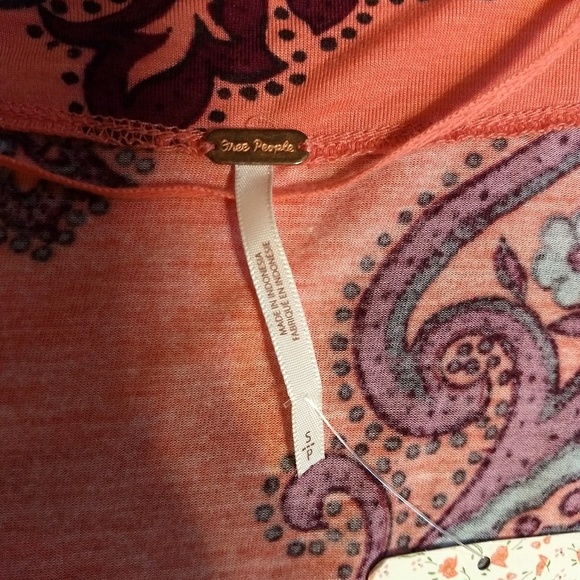 Free People boho oversized top NWT sz small *K - Picture 8 of 8